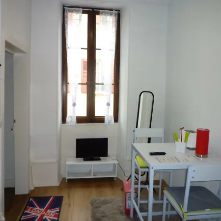 Quinemant Oda ve Kahvaltı Thonon-les-Bains